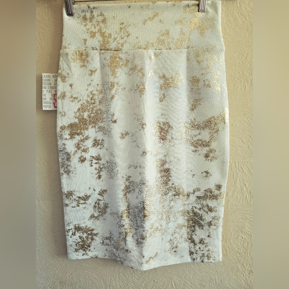 NWT! Lularoe, Cassie Skirt, White/Gold Foil, Size Small